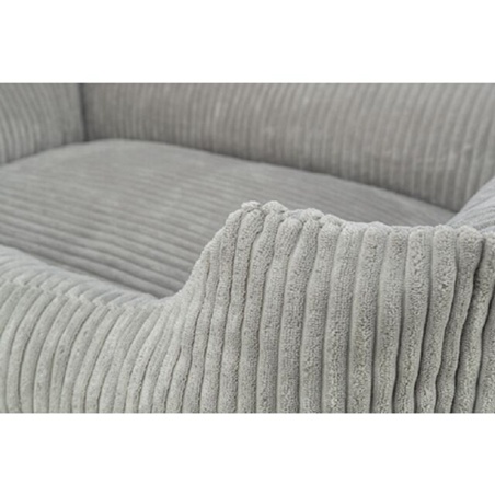 Trixie, Vital reads Jonna