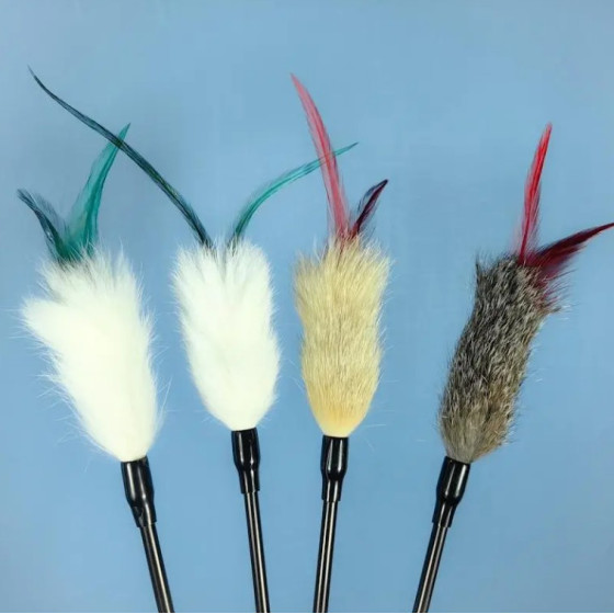 Langer Kaninchenfederwedel für Katzen