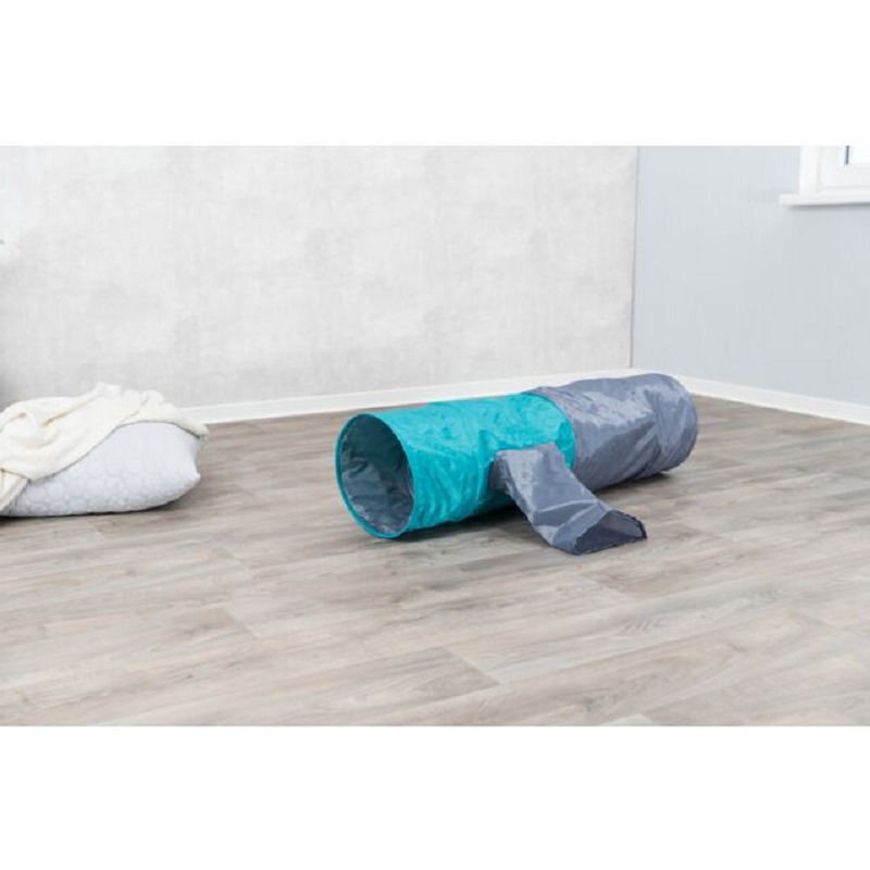 Trixie, Play tunnel