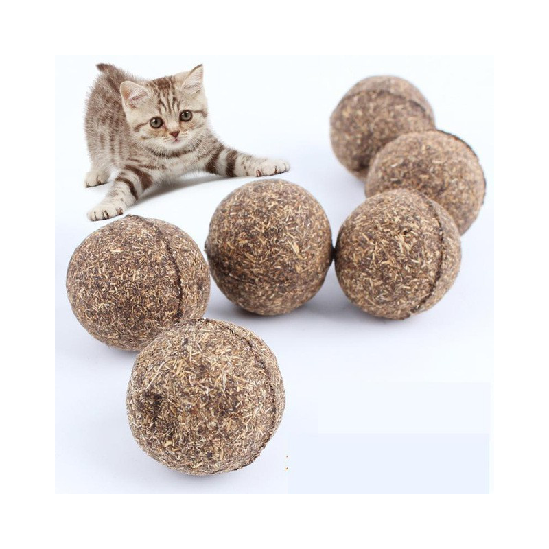 Balle naturelle en herbe à chat