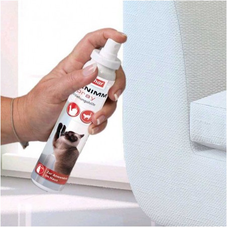 Anti-scratch spray for kittens and cats