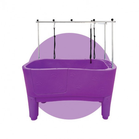 Große freistehende Badewanne lila