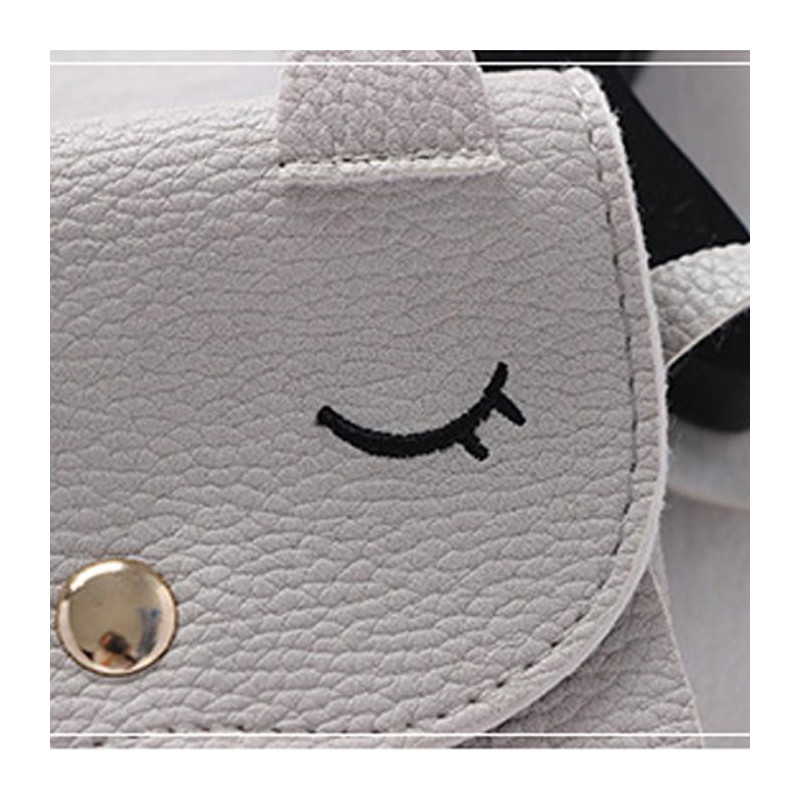 Purse with cat shoulder strap