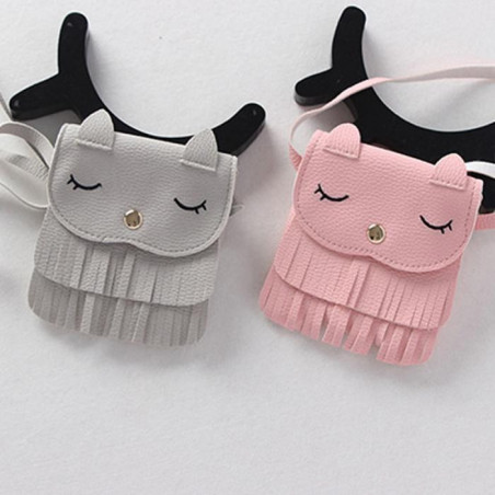 Purse with cat shoulder strap