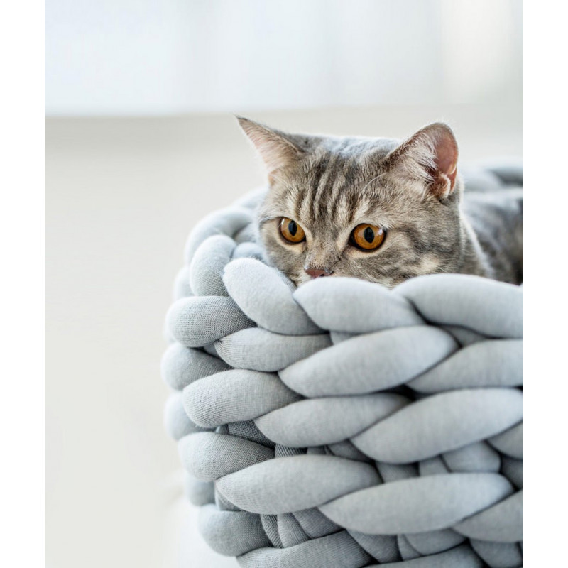 Tricotine cat basket