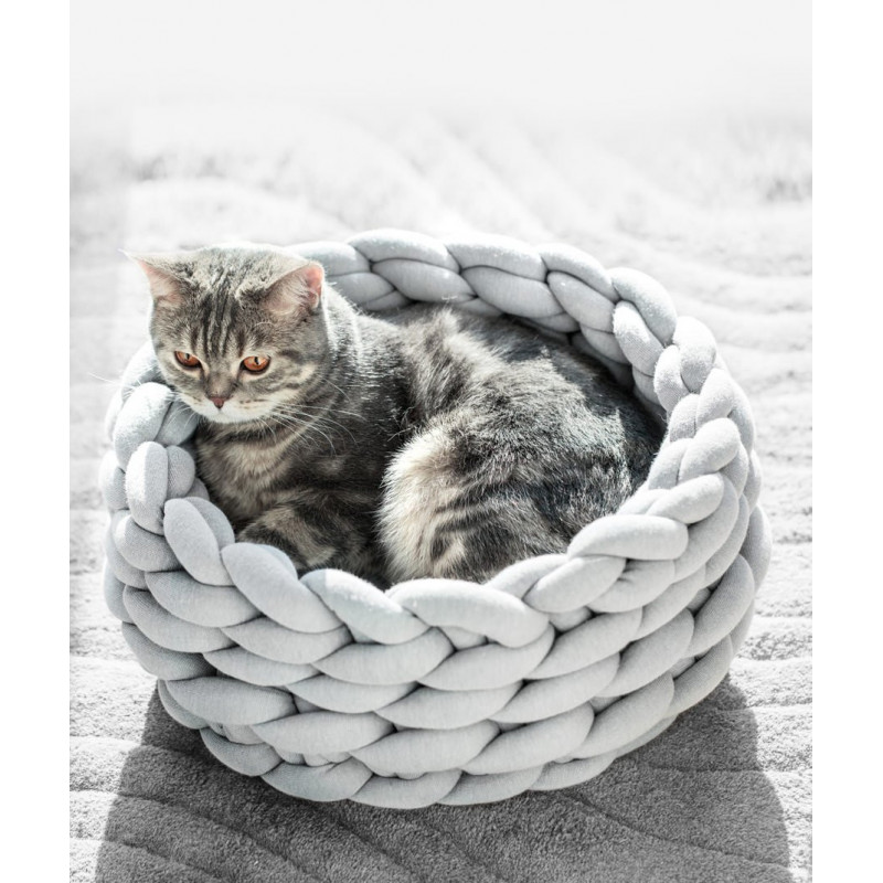 Tricotine cat basket