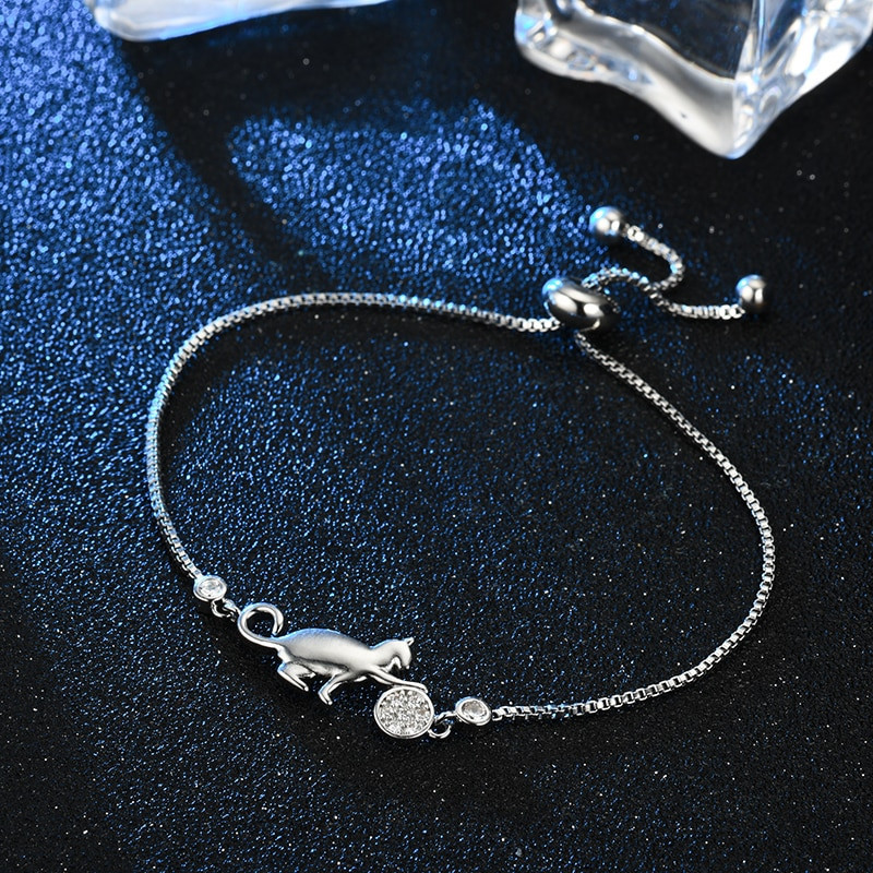 Armband Katze und Kugel