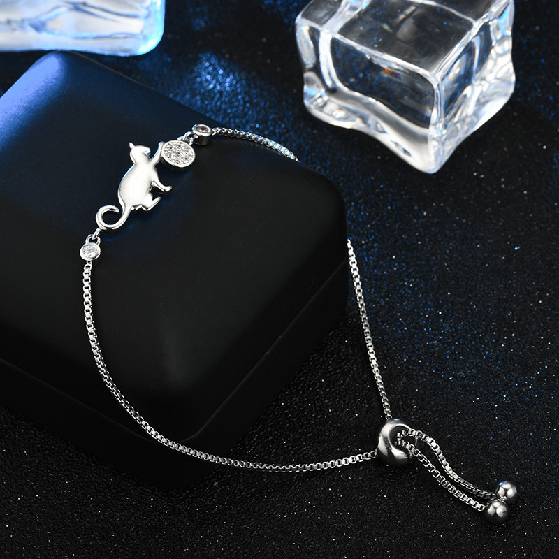 Armband Katze und Kugel