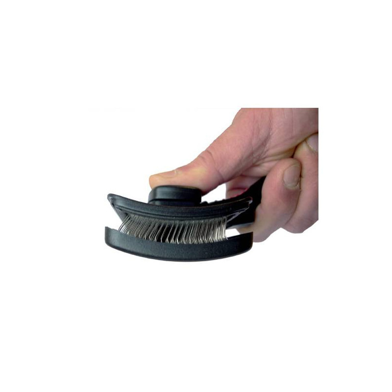 Idealdog 'Small' self-cleaning carder
