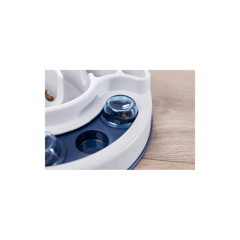 Trixie, Juego de estrategia Slide & Feed