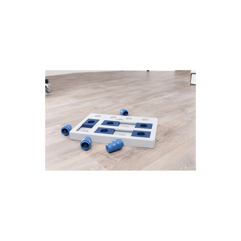 Trixie, Chess Strategy Game