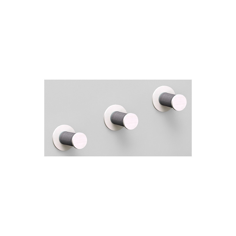 Trixie, Juego de pared 3