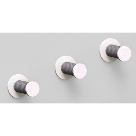 Trixie, Juego de pared 3