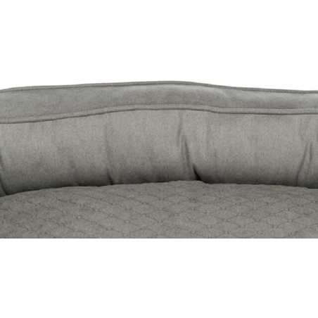 Trixie, Sofa Tonio
